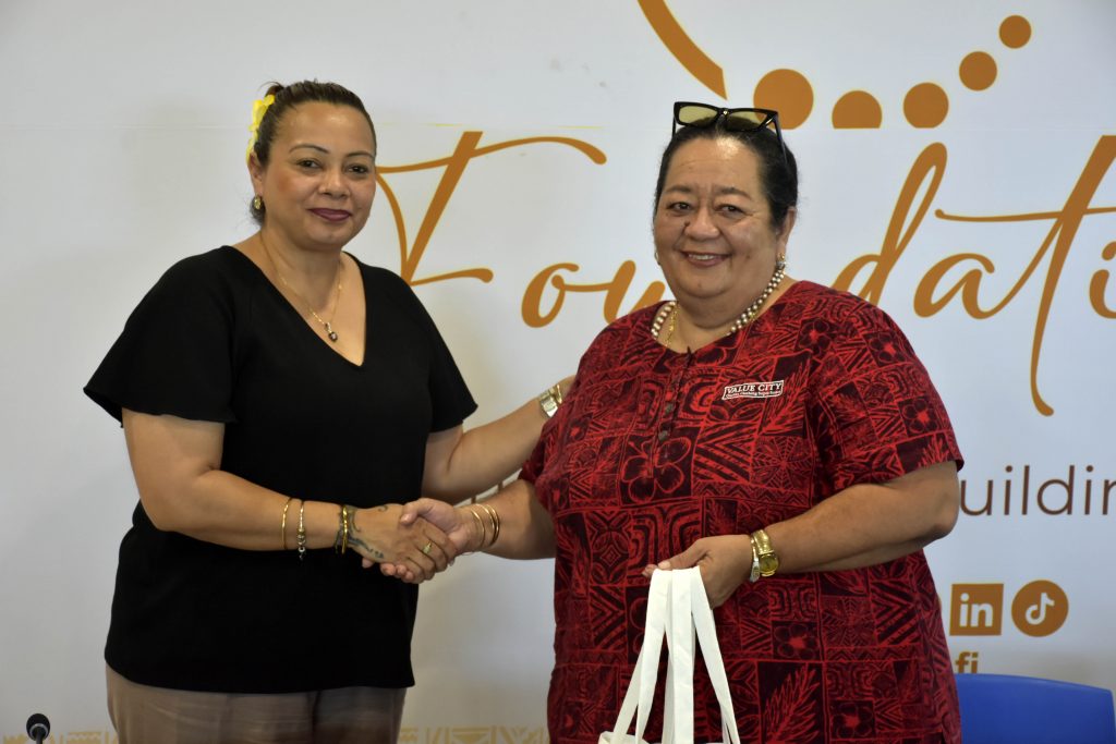 FNU Foundation Executive Director, Karen Lobendahn (Left) and Value City Managing Director, Vera Chute at the MoU Signing at FNU Nasinu Campus